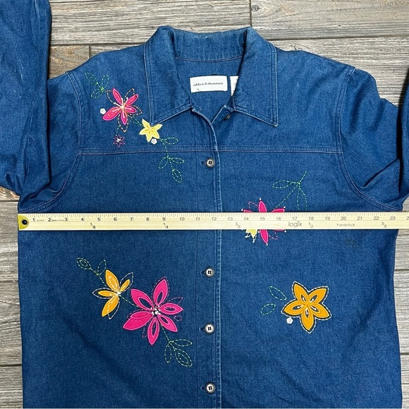 Alfred Dunner Women's 14 Denim Jean Shirt Jacket Shacket Embroidered Floral L - Picture 14 of 15